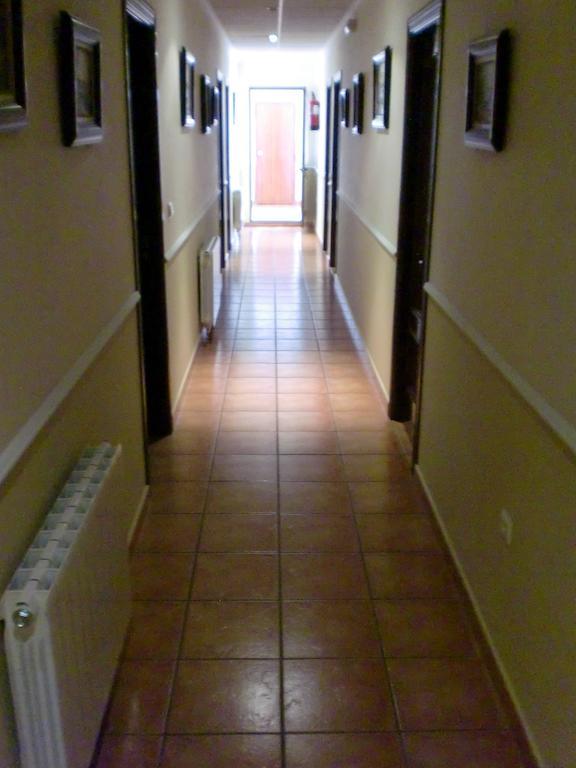Hostal Las Tres Jotas Alcaracejos Eksteriør billede