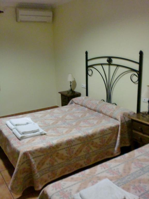 Hostal Las Tres Jotas Alcaracejos Værelse billede