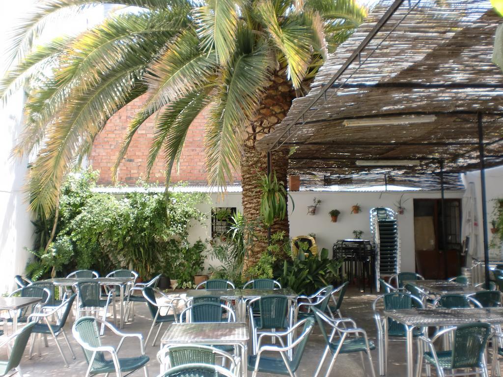 Hostal Las Tres Jotas Alcaracejos Eksteriør billede