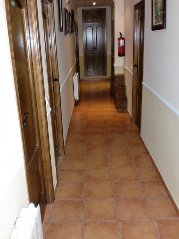 Hostal Las Tres Jotas Alcaracejos Eksteriør billede