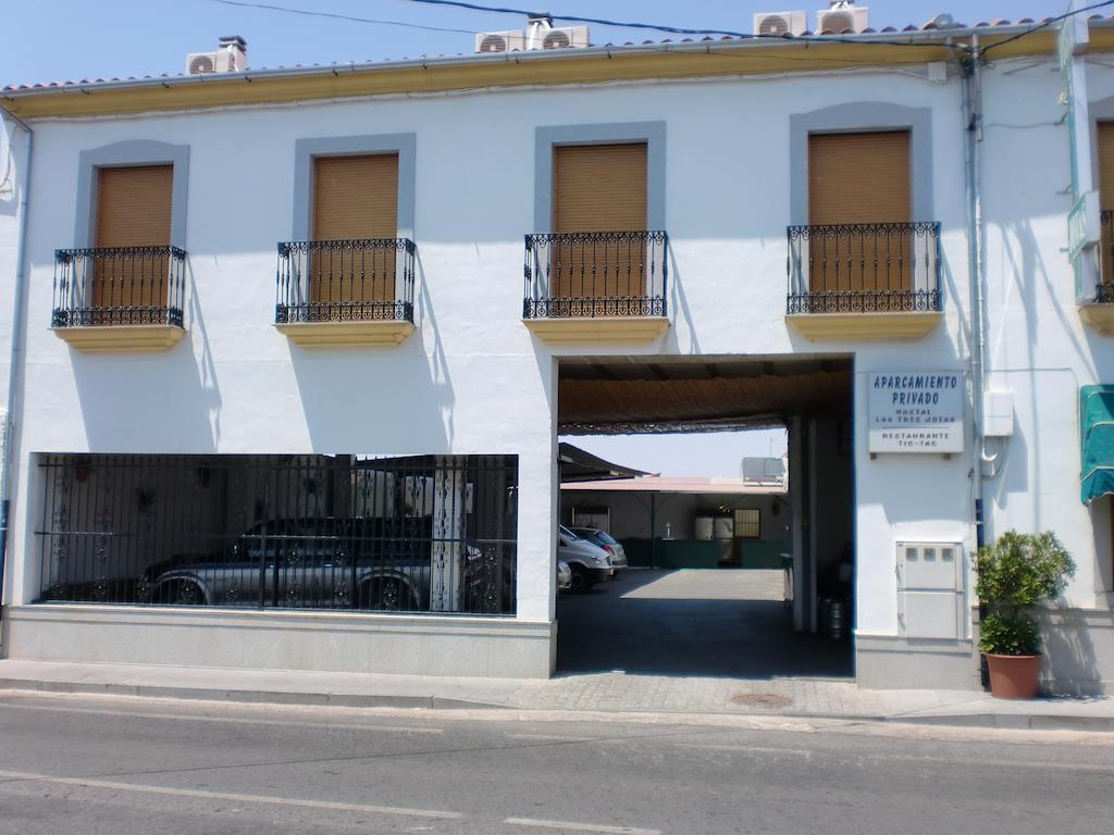Hostal Las Tres Jotas Alcaracejos Eksteriør billede