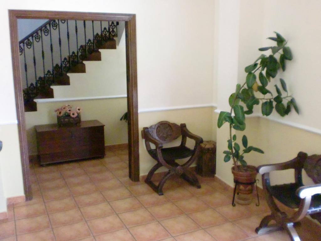 Hostal Las Tres Jotas Alcaracejos Eksteriør billede