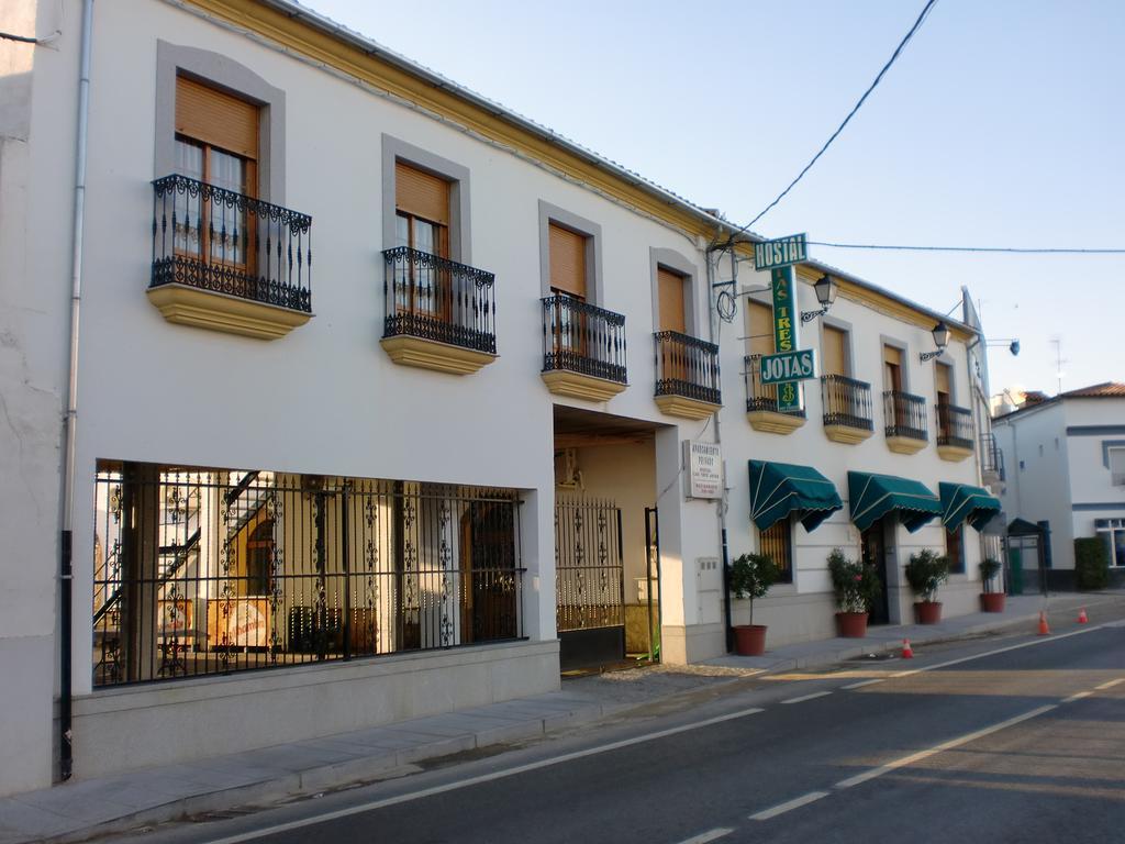 Hostal Las Tres Jotas Alcaracejos Eksteriør billede