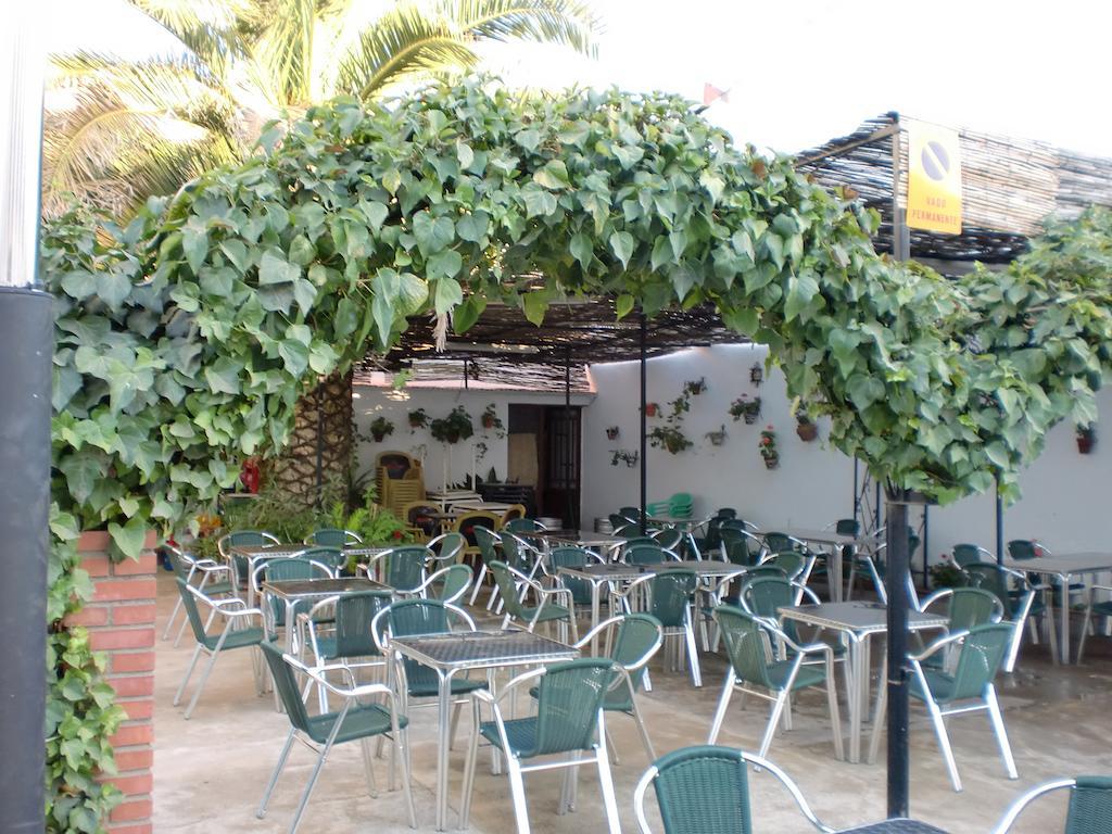 Hostal Las Tres Jotas Alcaracejos Eksteriør billede