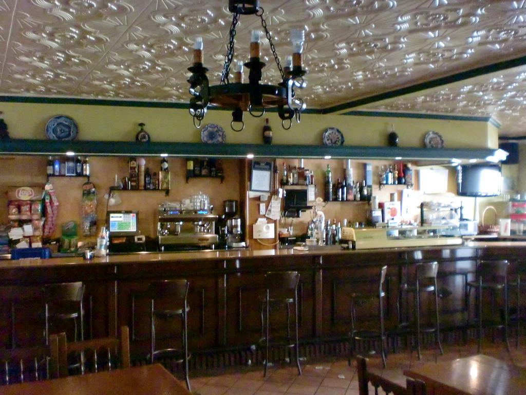 Hostal Las Tres Jotas Alcaracejos Eksteriør billede